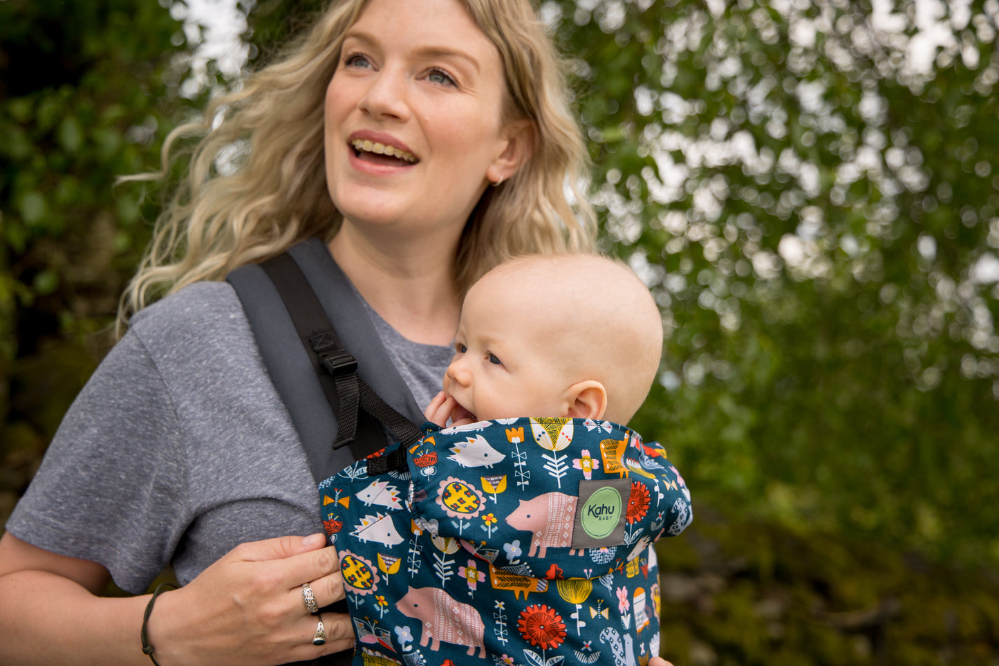Kāhu Toddler Carrier - Hibernate-KahuBaby-Koala Slings - FREE, fast UK shipping