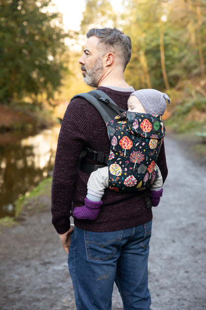Kāhu Toddler Carrier - Trees